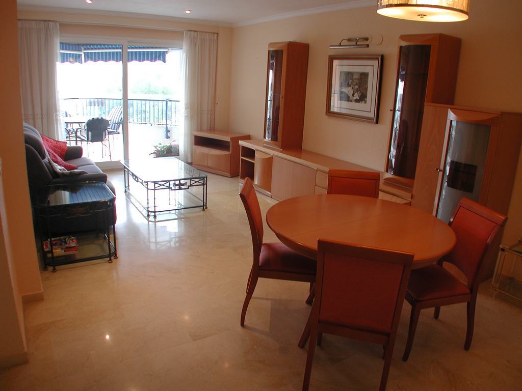 Herrliche Wohnung zu verkaufen in  1. Strandlinie in Moraira