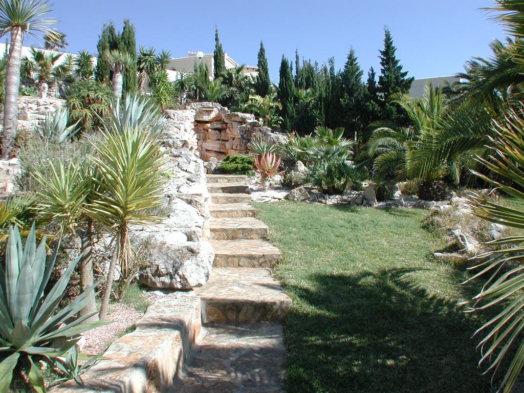 Einzigartige Villa zu verkaufen mit Innenpool und fantastischem Meerblick in der Cumbre de Sol - Benitachell