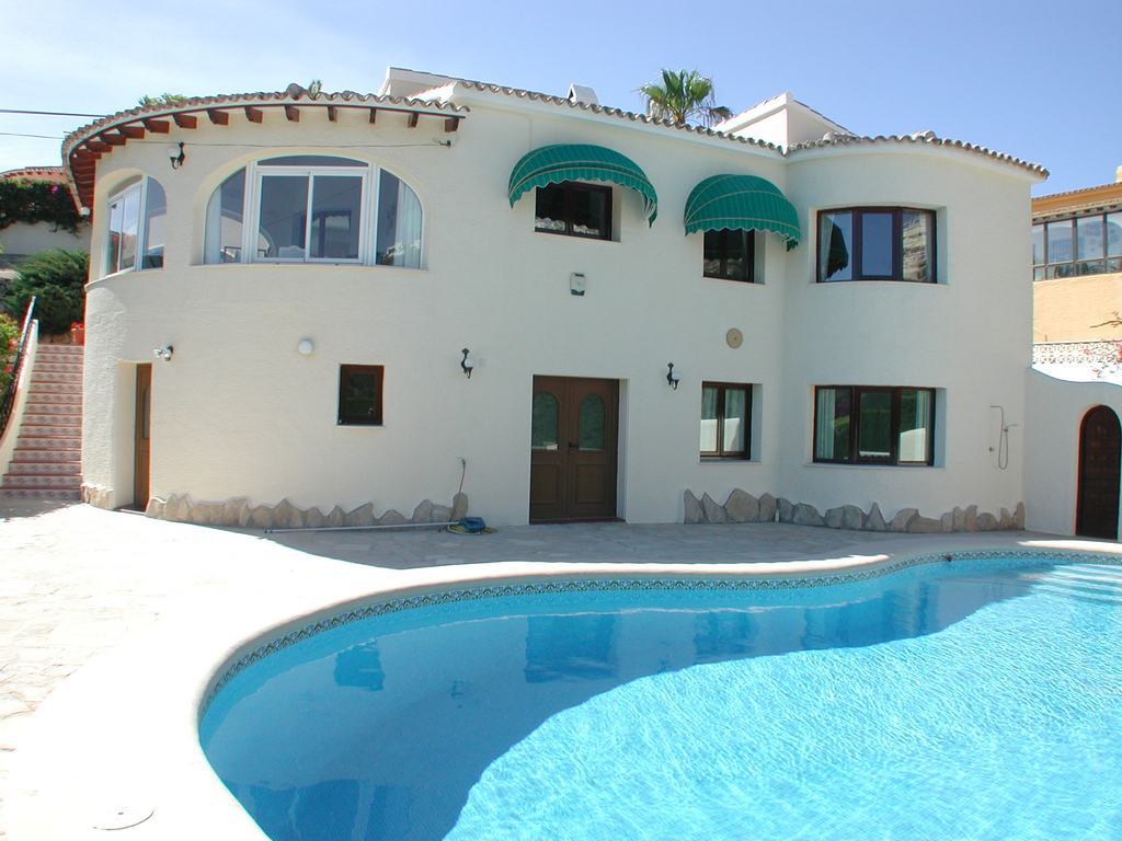 Wunderbare Villa zu verkaufen mit Pool und einzigartigen Meerblick  in Moraira