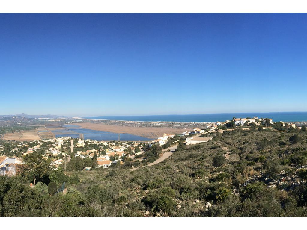 Herrliches Grundstück zum Verkauf mit Panorama-Meersicht in Monte Pego -Denia