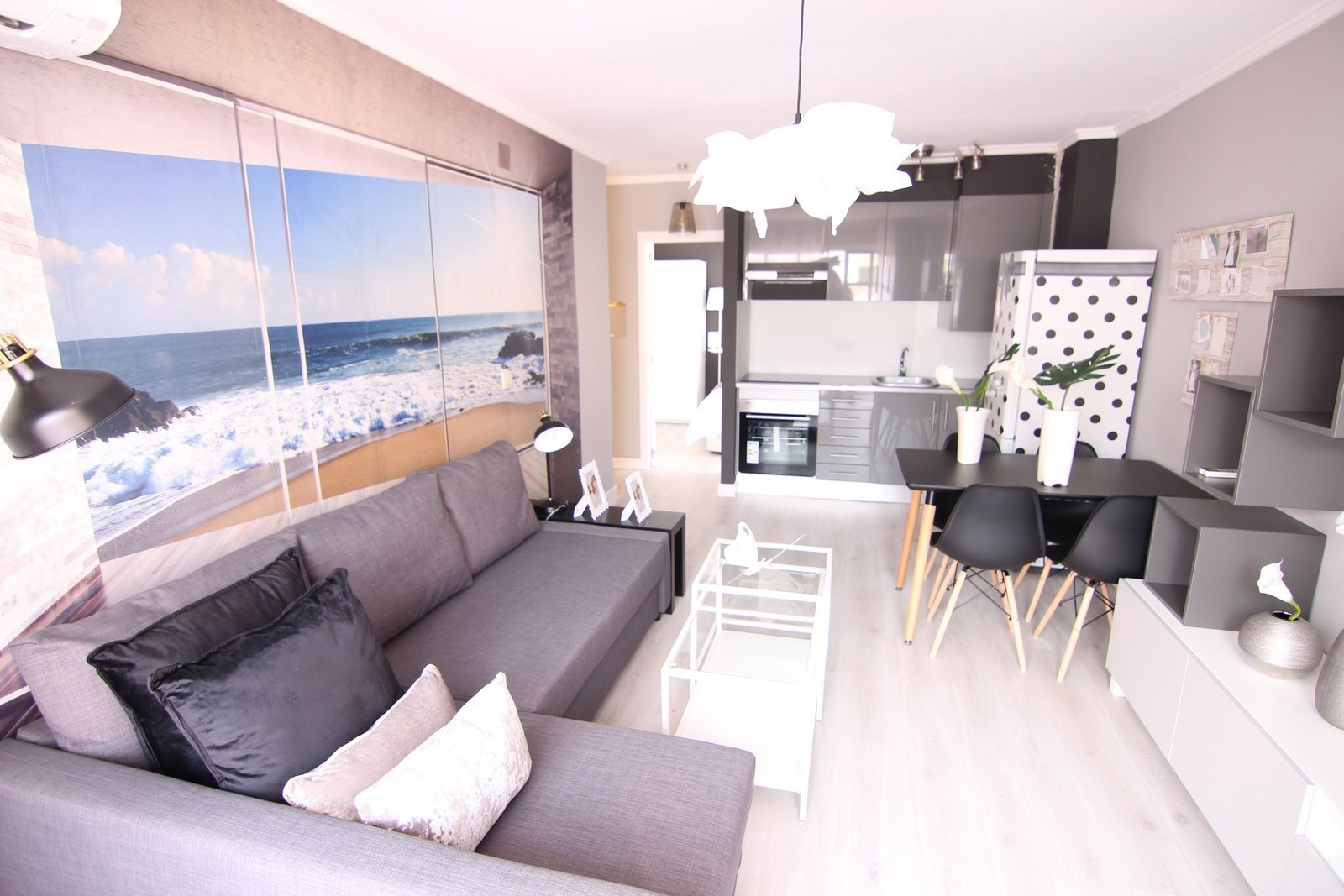 Wunderschönes total renoviertes Penthouse zum Verkauf in Moraira mit einer grossen Terrasse und herrlicher Meersicht.