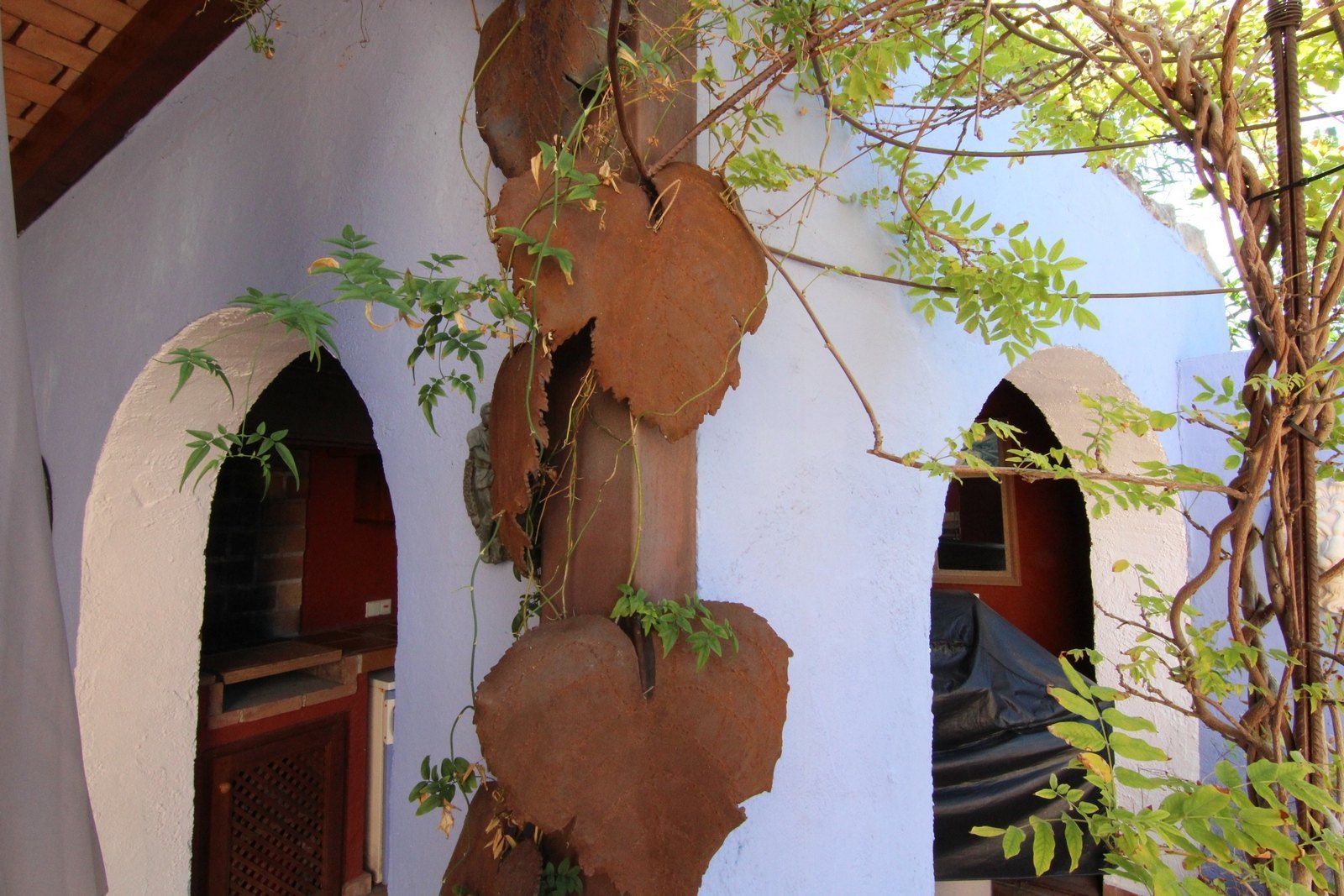 Villa zum Verkauf in Jávea erstellt von Toni Mari, Bildhauer.