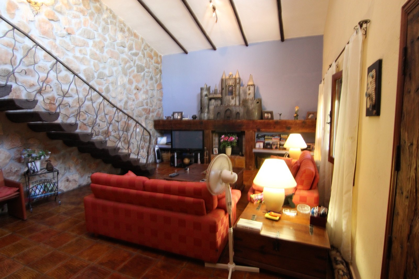 Villa zum Verkauf in Jávea erstellt von Toni Mari, Bildhauer.