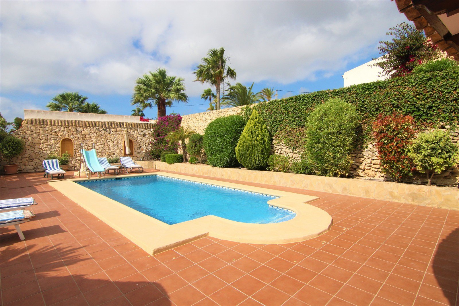 Villa mit Schwimmbad zum Verkauf in Moraira.