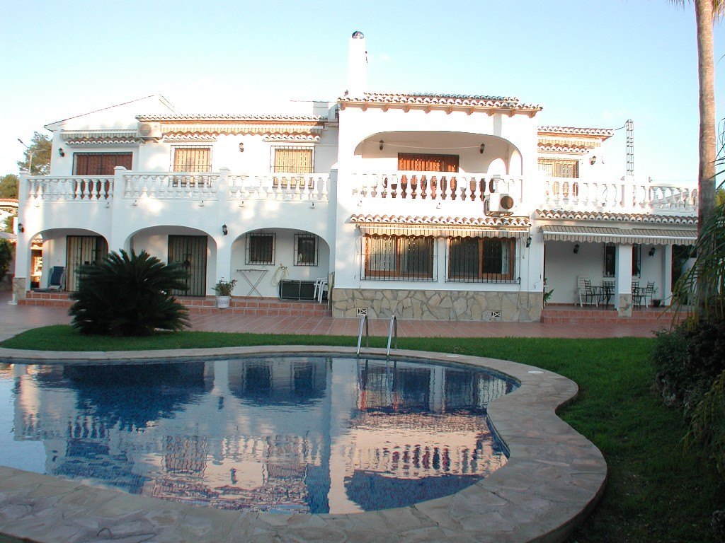 Grosse Villa zum Verkauf beim San Jaime Golfclub